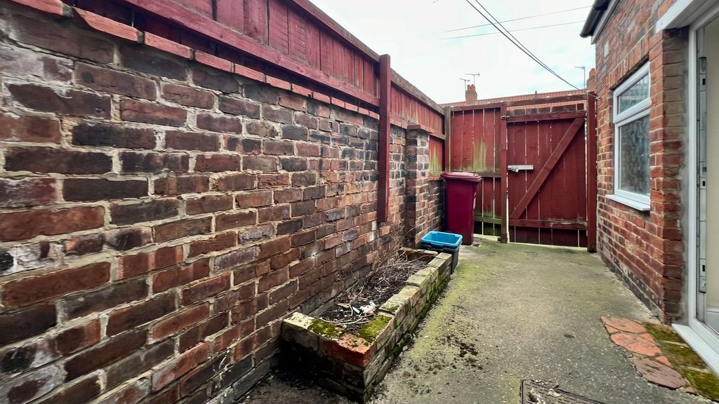 Additional image 19 of 3 bed terraced house for sale21 & 21A Queen Street, Scunthorpe DN16