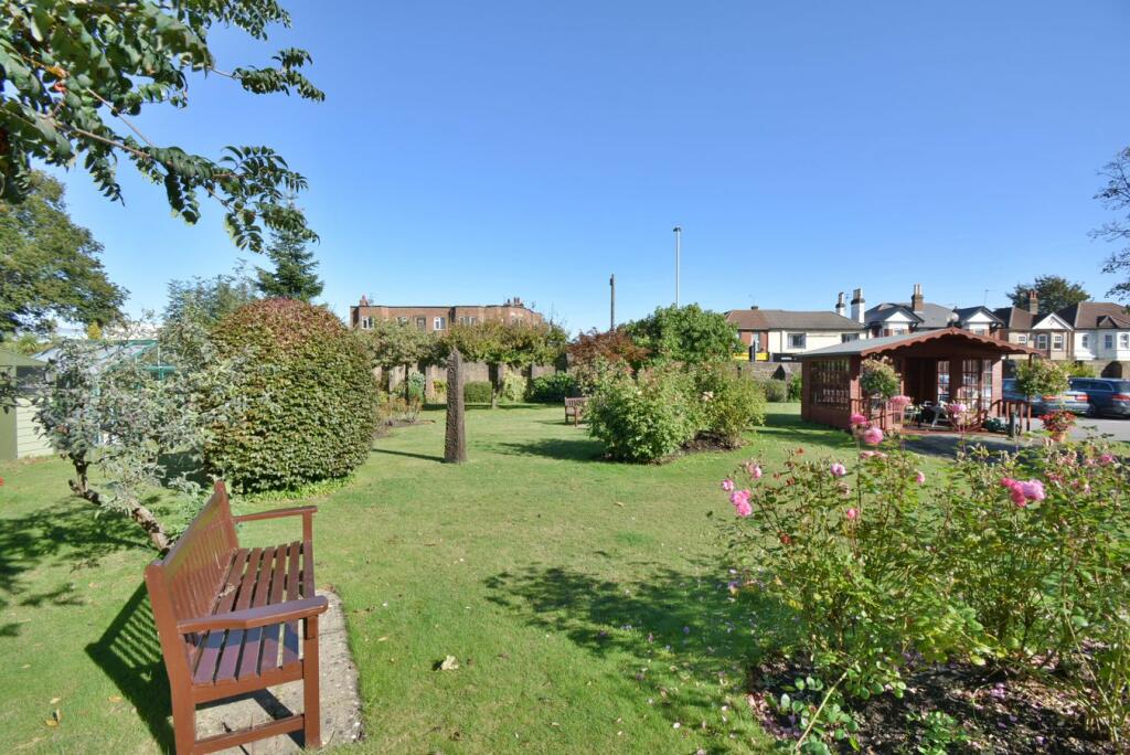 Additional image 19 of 37 Lindsay Road, Poole, BH13