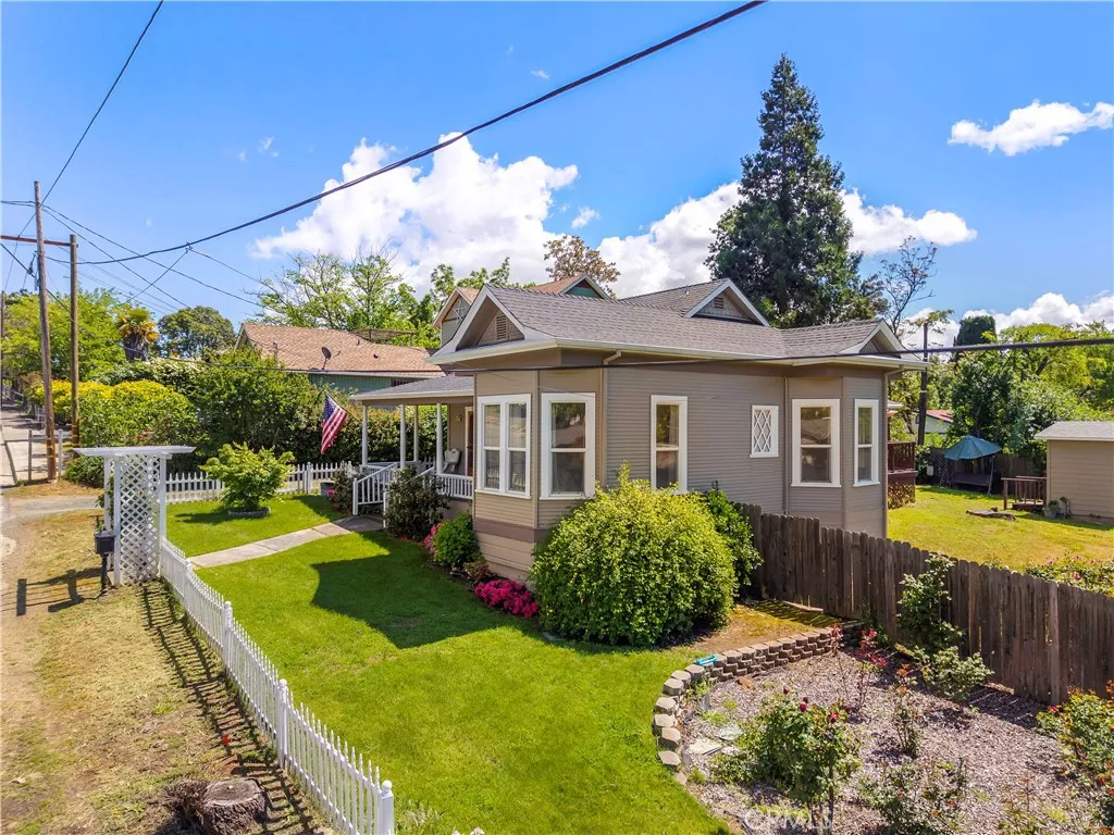 Additional image 81 of 355 1st St, Lakeport, CA 95453