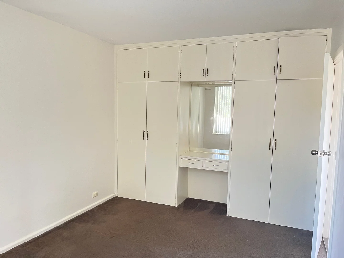 Additional image 7 of 4/125 Locksley Road, Ivanhoe VIC 3079