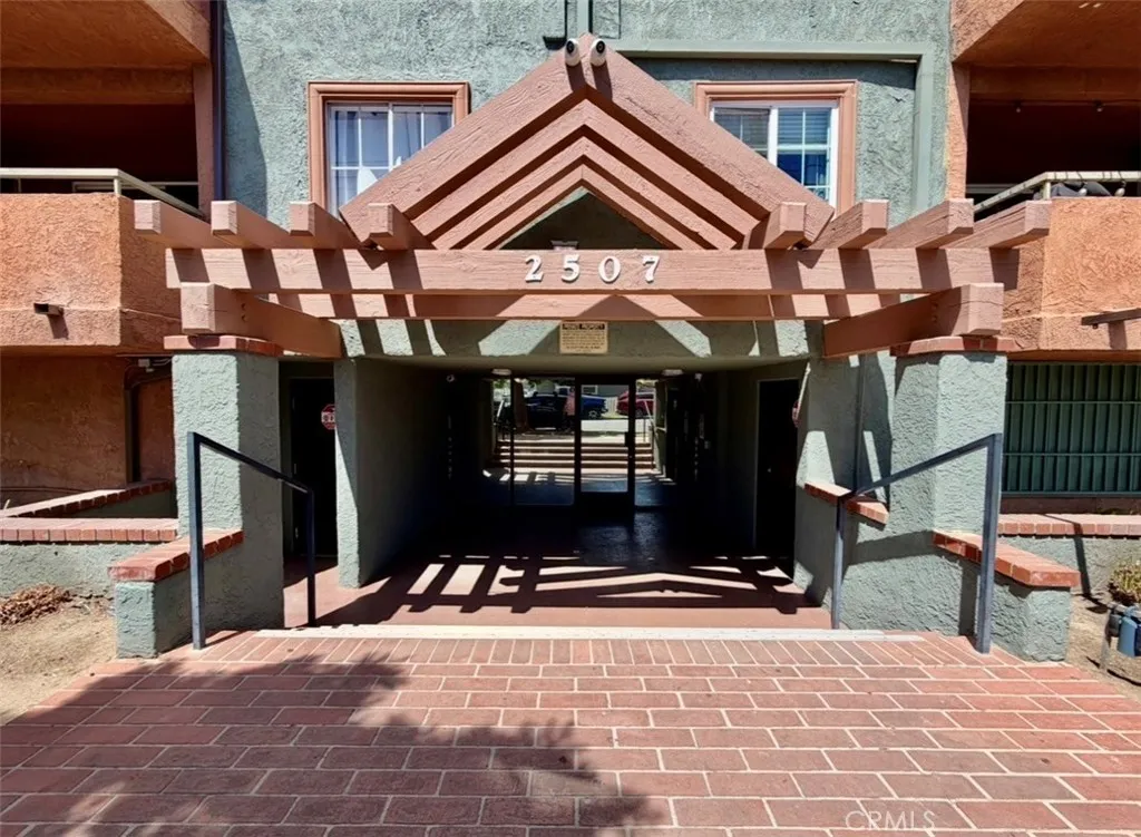 Additional image 2 of 2507 E 15th St Unit 213, Long Beach, CA 90804