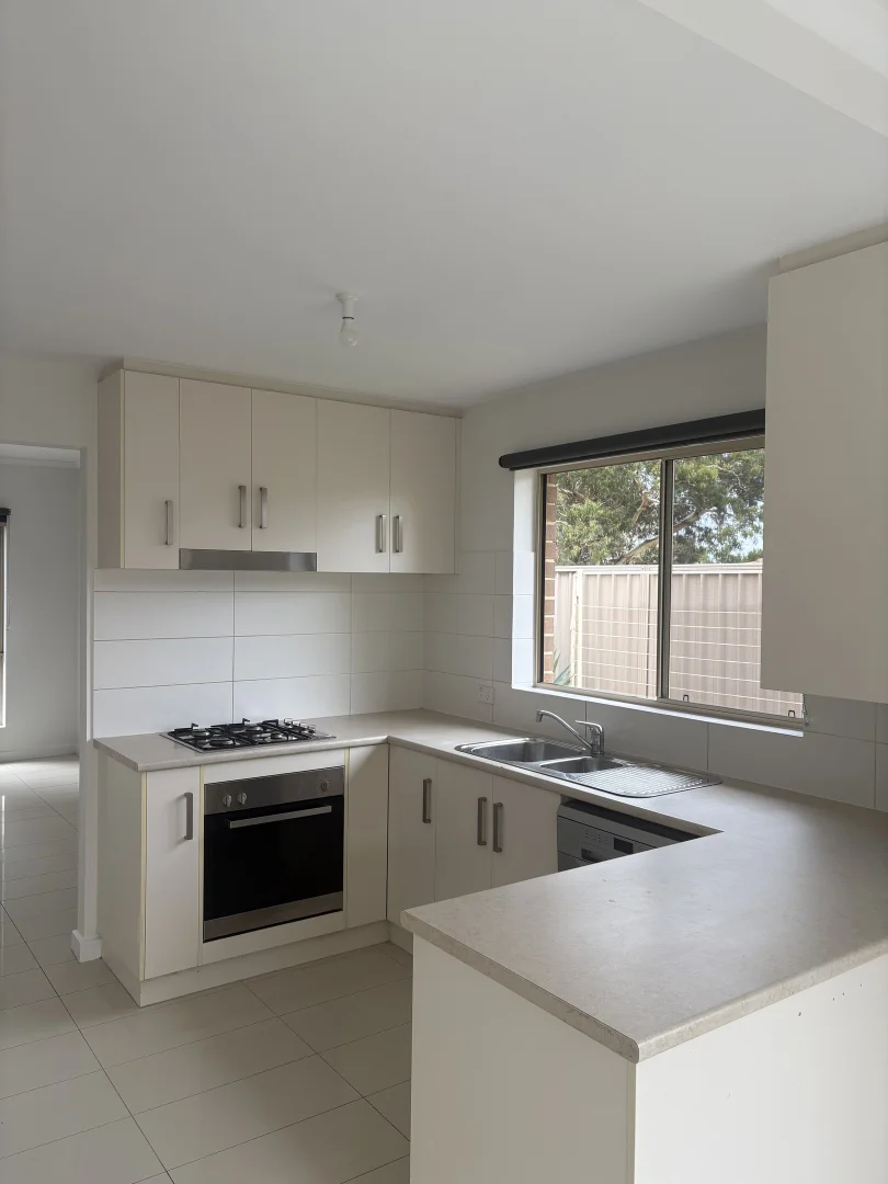 Additional image 5 of 4/246 O'Sullivan Beach Road, Morphett Vale SA 5162