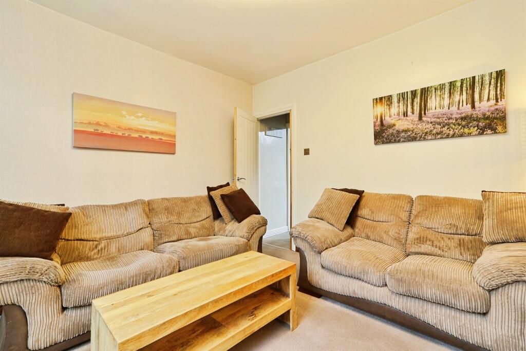Caister Street, Keighley photo 3