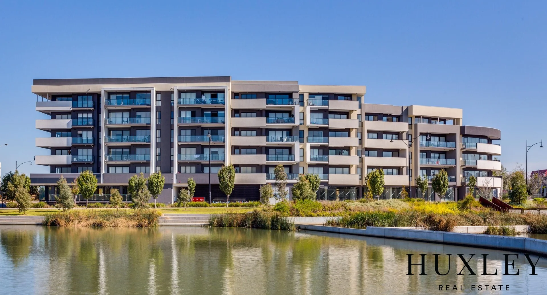 351/73 Lake Street, Caroline Springs VIC 3023