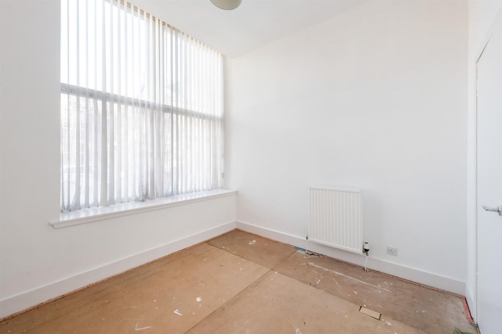 Additional image 18 of 2 bed flat for sale5B Bridge Street, Dollar FK14