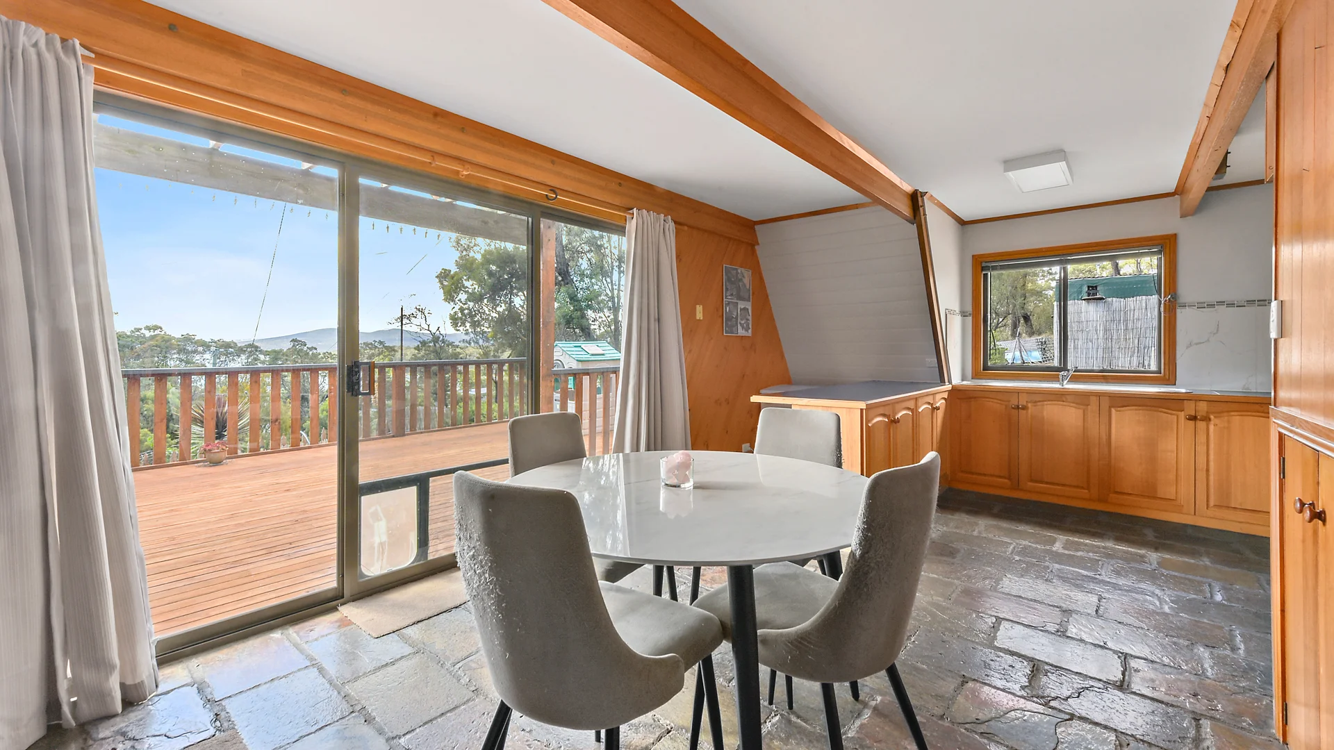 12 Lanena Crescent, Lanena TAS 7275 photo 3