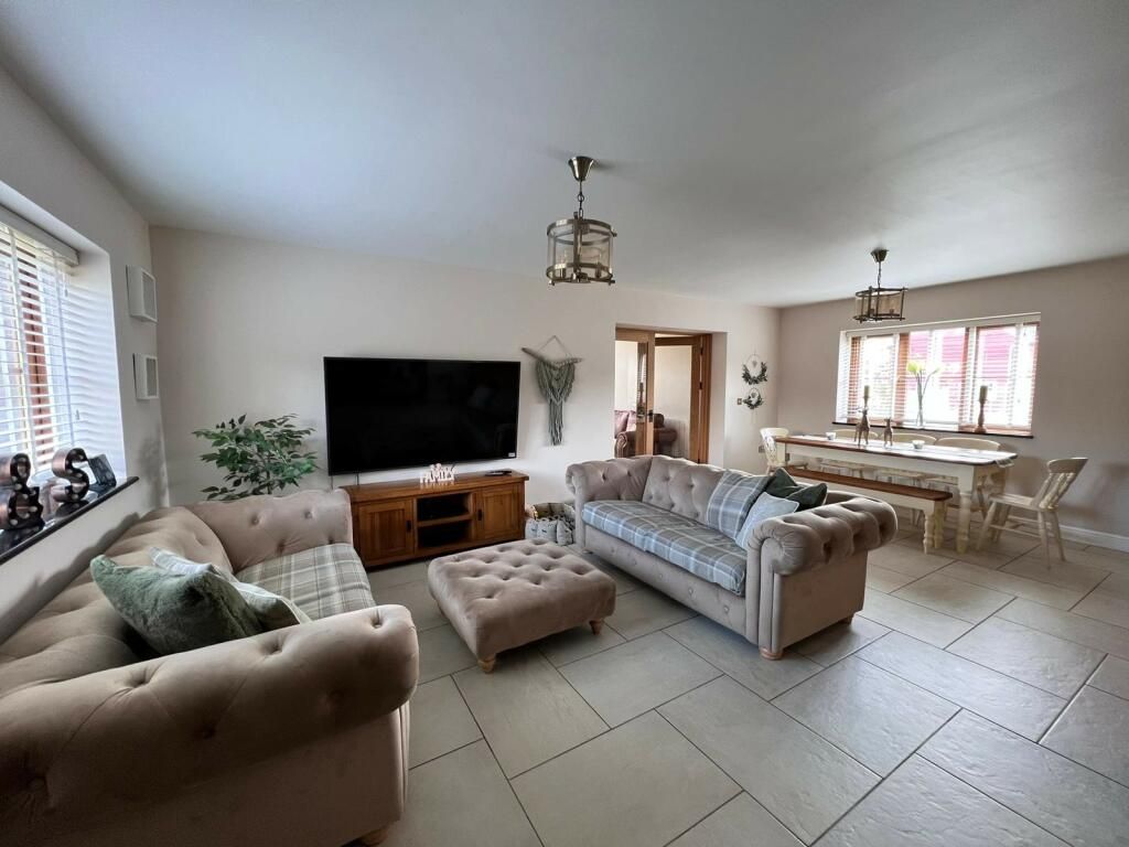 Additional image 7 of 4 bed detached house for saleMaes Marchog Isaf, Glynneath, Neath SA11