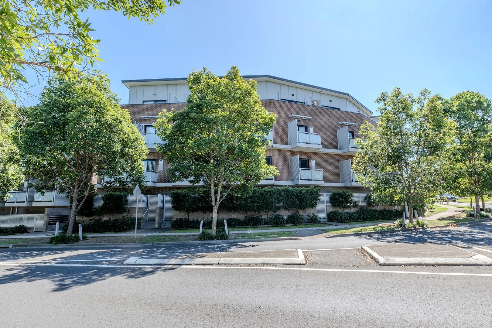19/2 Glenmore Ridge Drive, Glenmore Park NSW 2745