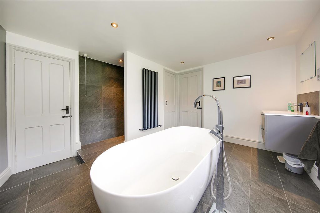 Additional image 17 of 13 bed property for saleCuckoostone Grange Farm, Chesterfield Road Matlock Moor, Matlock DE4