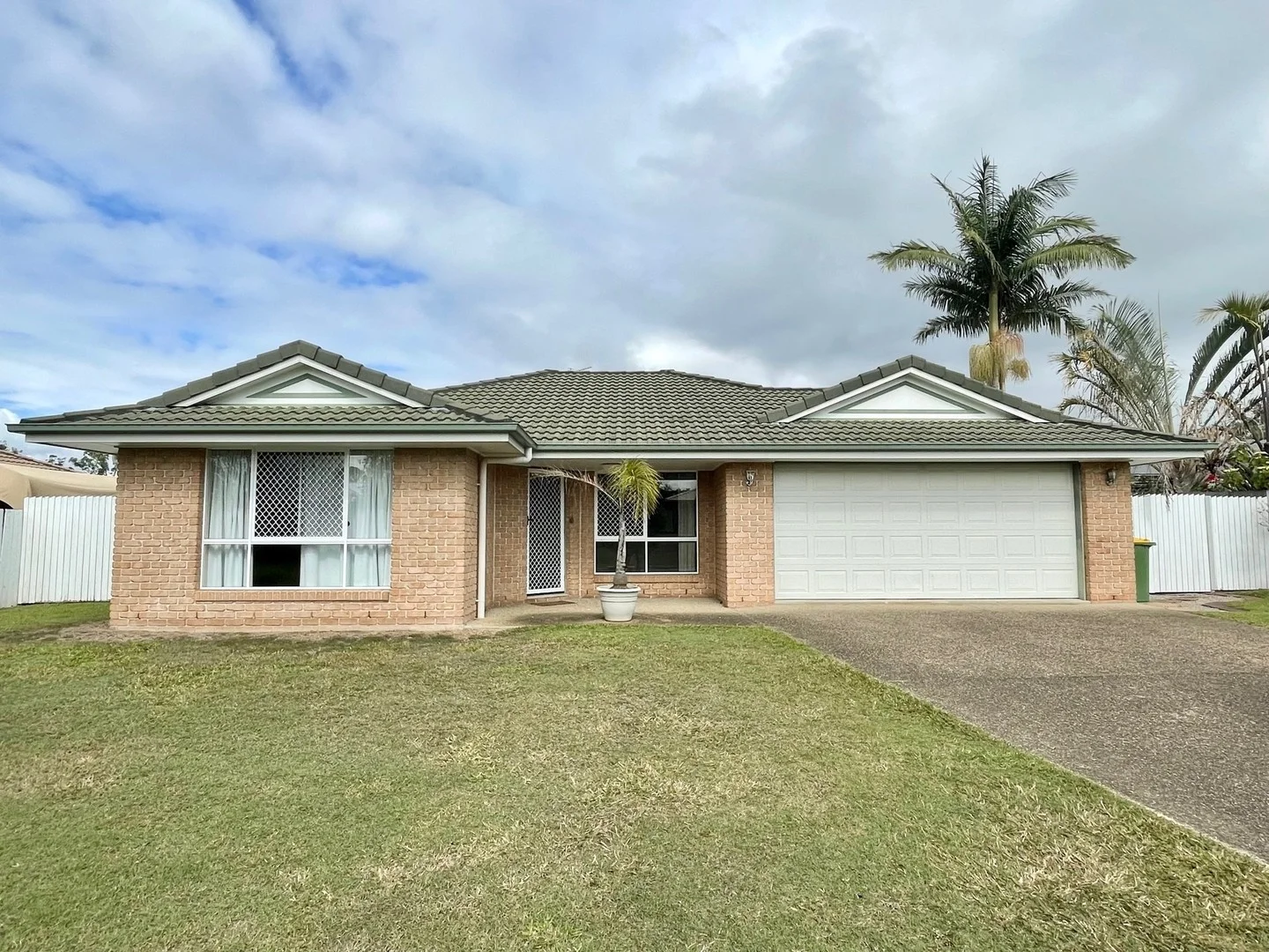12 Layt Court, Landsborough QLD 4550