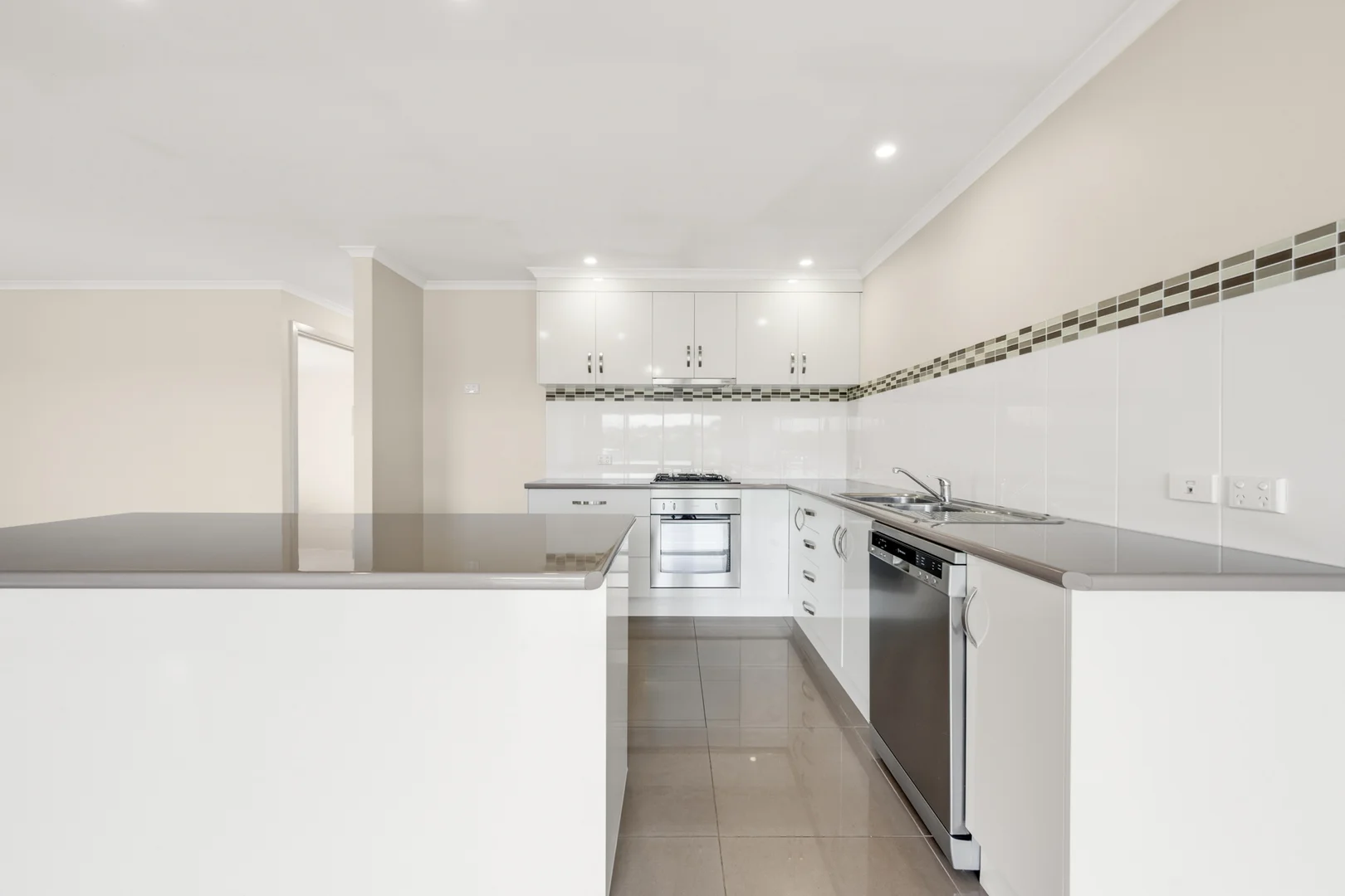 Additional image 3 of 11/36 Harrald Street, Mount Gambier SA 5290