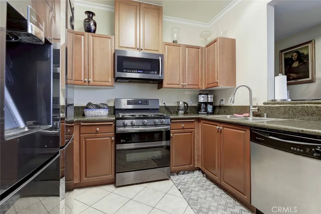 Additional image 6 of 13941 Sherman Way Boulevard Unit 401, Van Nuys, CA 91405