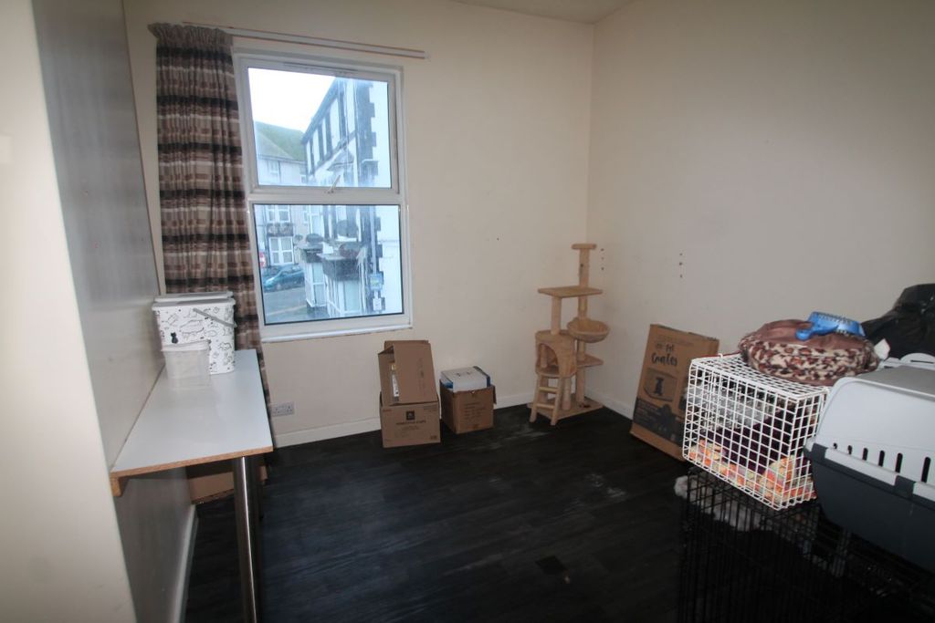 Additional image 12 of 5 bed flat for sale1 Vaughan Street, Rhyl, Denbighshire LL18