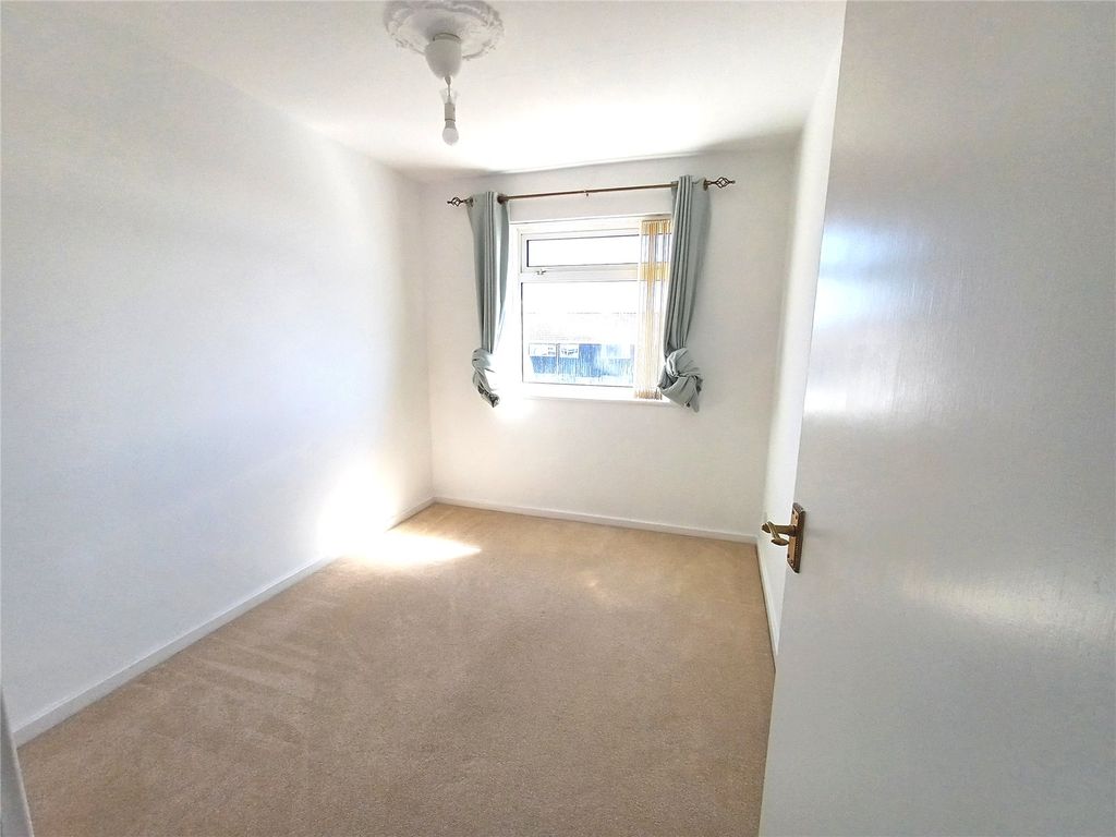 Additional image 6 of 2 bed flat for saleRest Bay Close, Porthcawl CF36