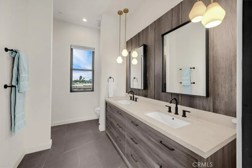 Additional image 93 of 756 W 19th Street Unit B, Costa Mesa, CA 92627