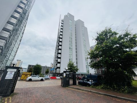 96 The Quays, Salford, Lancashire M50