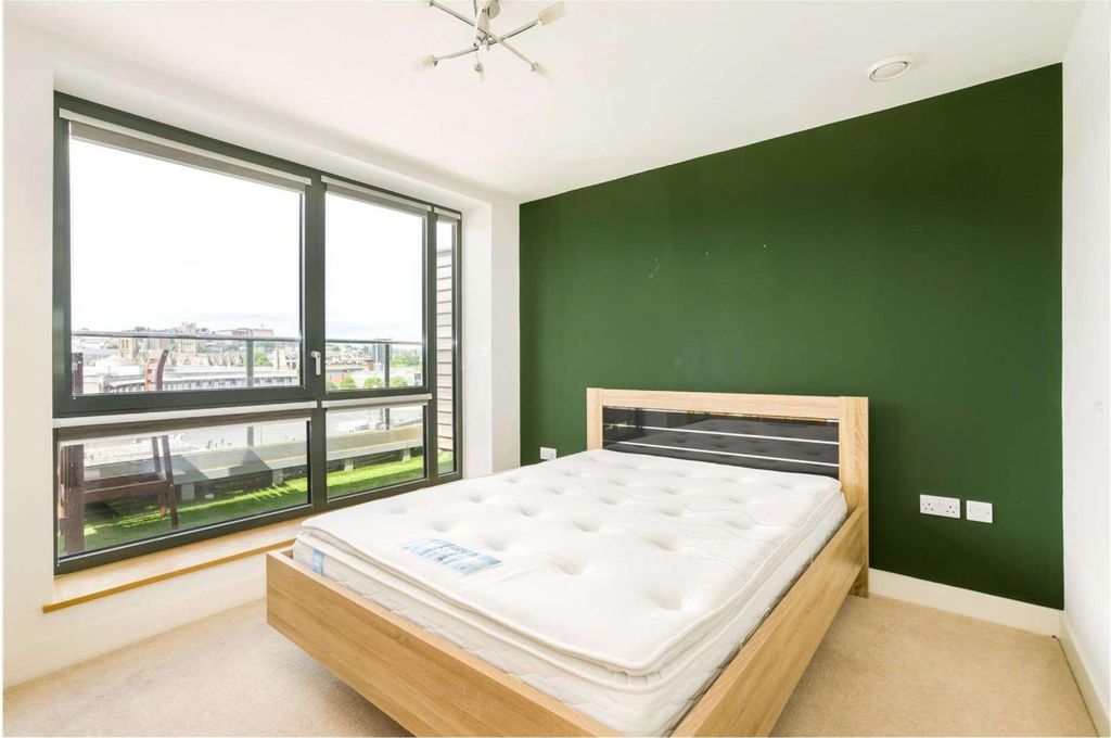 Additional image 4 of 2 bed flat for saleGaol Ferry Steps, Bristol BS1