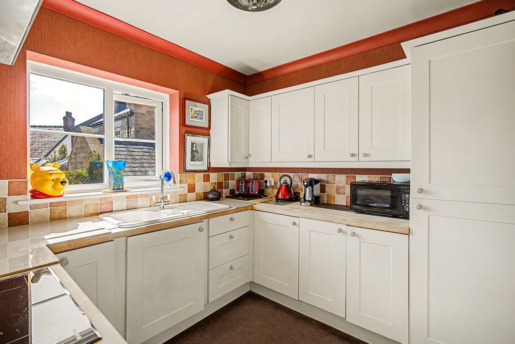 Additional image 3 of 5 bed flat for saleHollins Lane, Harrogate HG3