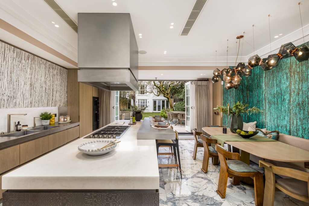 Additional image 5 of 8 bed terraced house for saleCheyne Court, London SW3