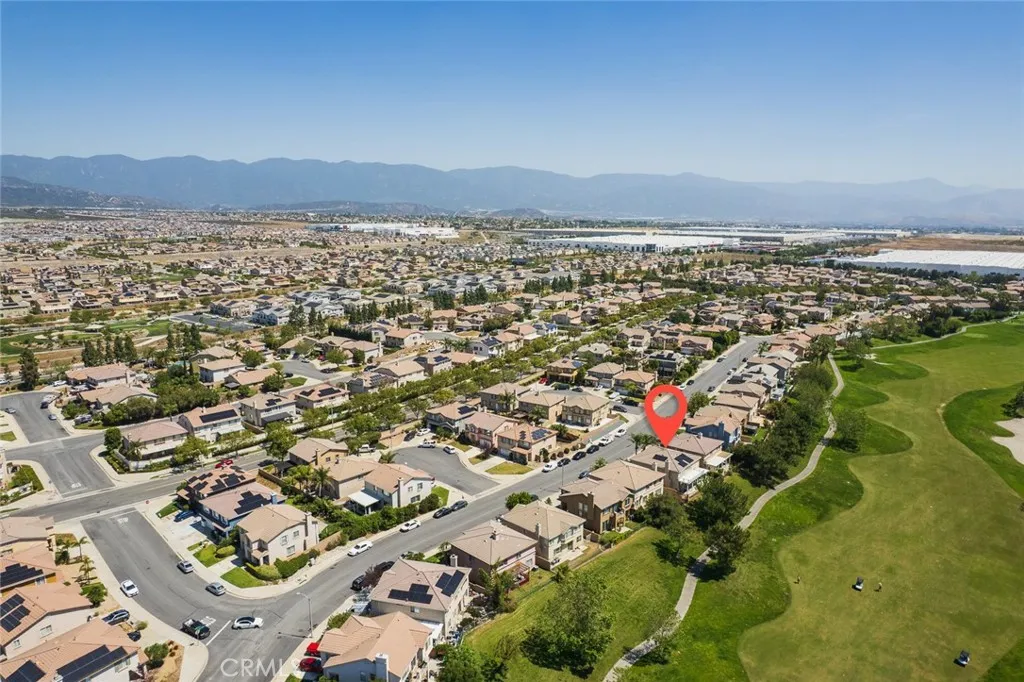 16581 Escalon Dr, Fontana, CA 92336