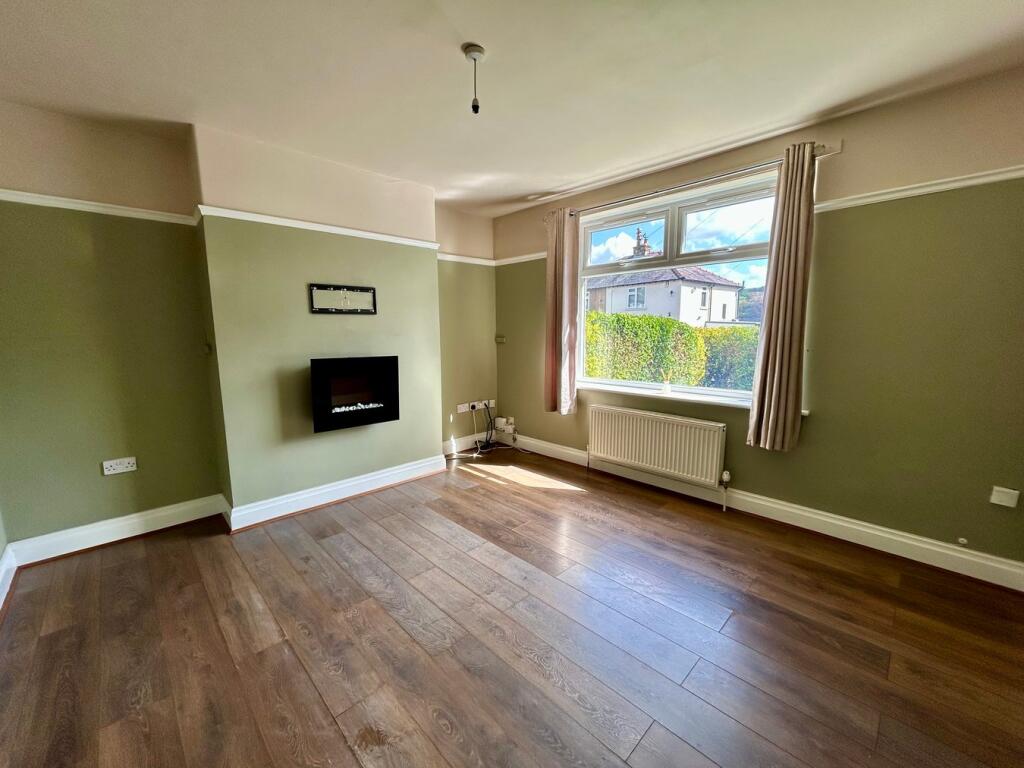 Exley Avenue, Keighley, BD21 photo 3