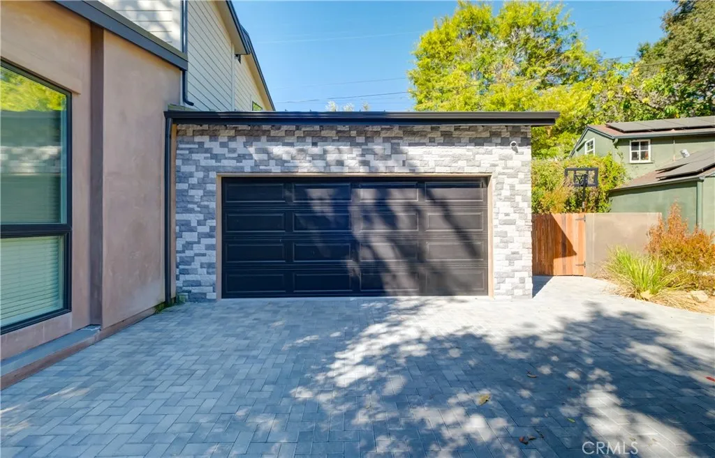 Additional image 80 of 1849 Los Encinos Avenue, Glendale, CA 91208