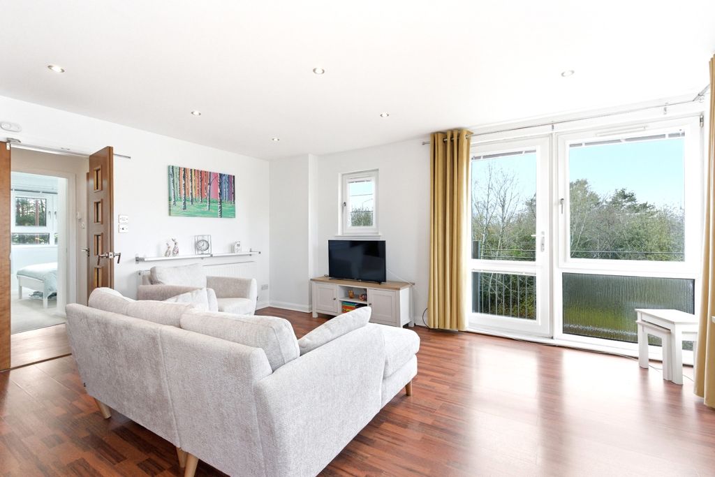 Additional image 2 of 2 bed flat for saleKaims Terrace, Livingston EH54