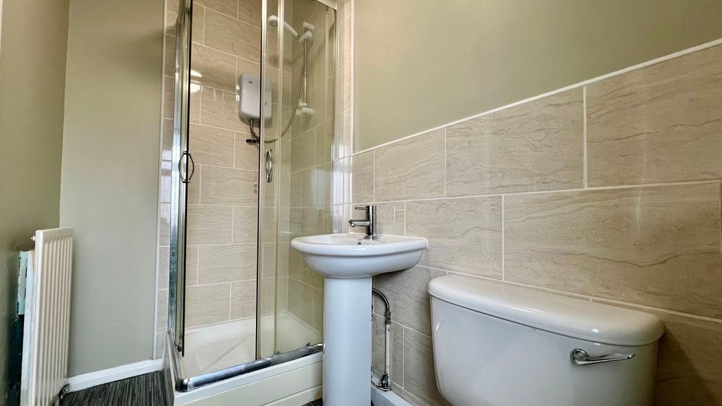 Additional image 7 of 3 bed terraced house for sale21 & 21A Queen Street, Scunthorpe DN16