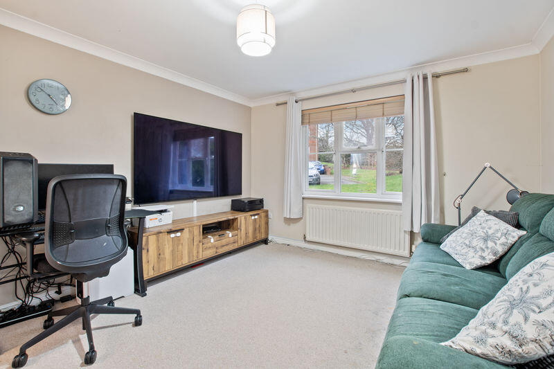Alder Heights, Poole photo 2
