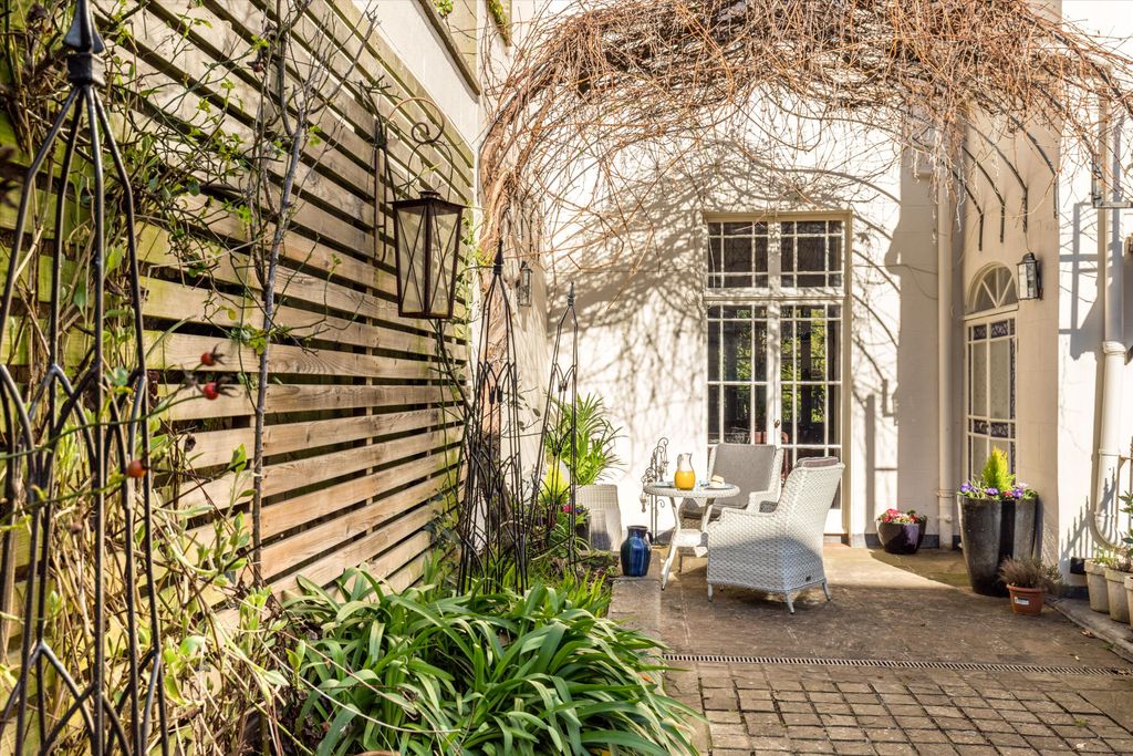 Additional image 18 of 6 bed town house for salePembroke Road, Clifton, Bristol BS8
