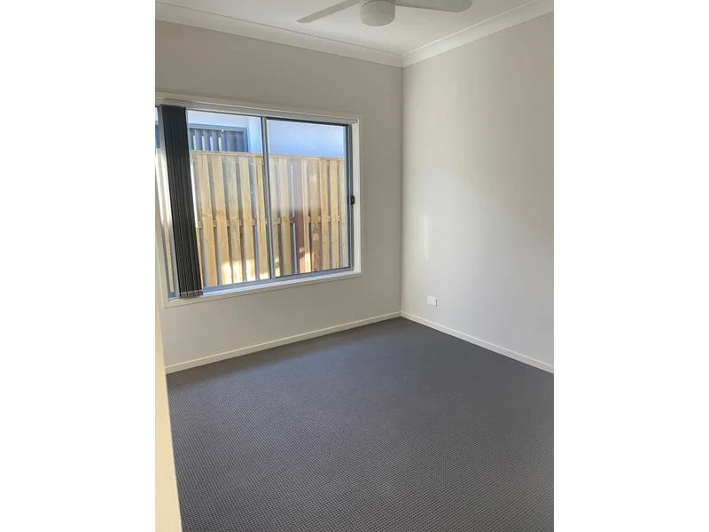81 Citron Cres, Helensvale QLD 4212 photo 4