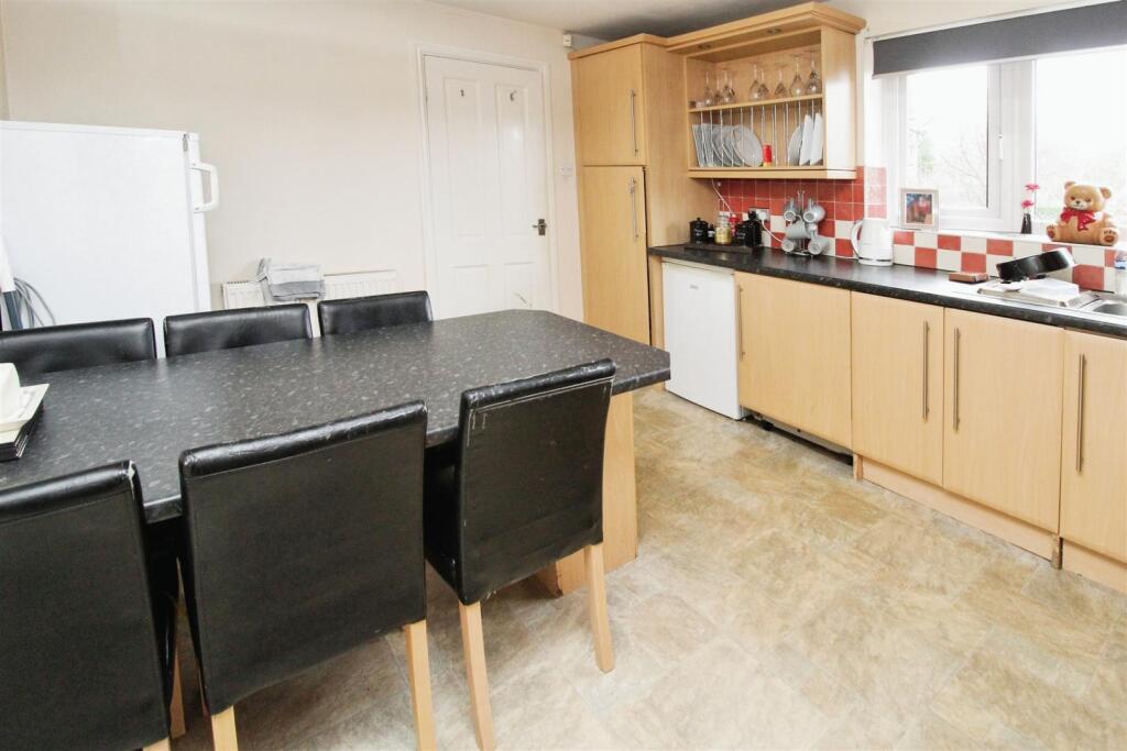 Additional image 5 of Edgemoor Close, Bradford, BD4 6RT