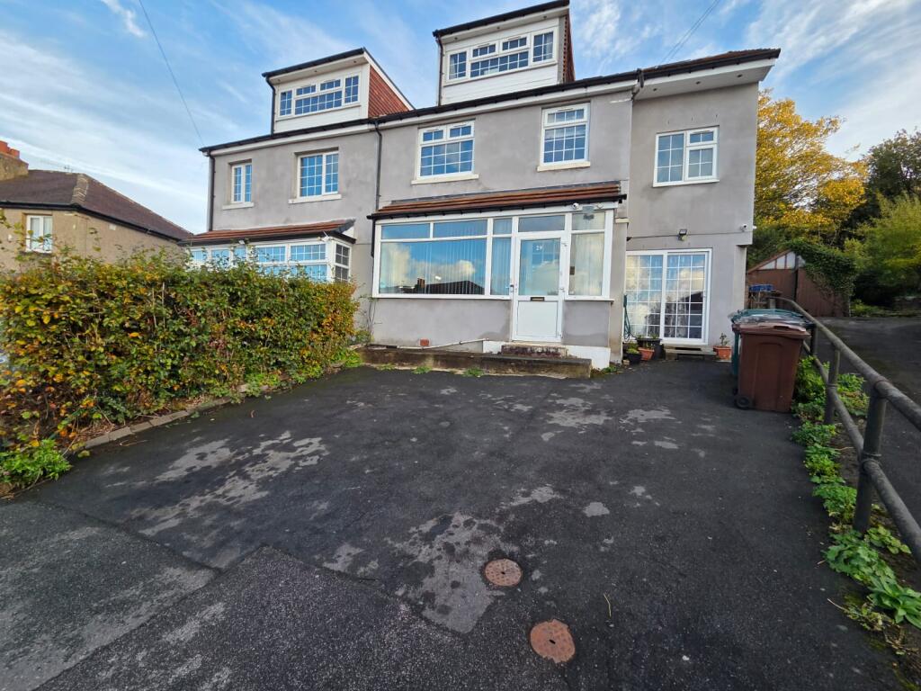 High Park crescent, BD9 6HT