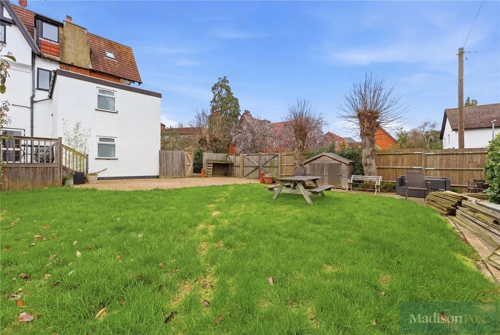 Additional image 31 of 7 bed semi-detached house for saleHigh Road, Loughton, Essex IG10