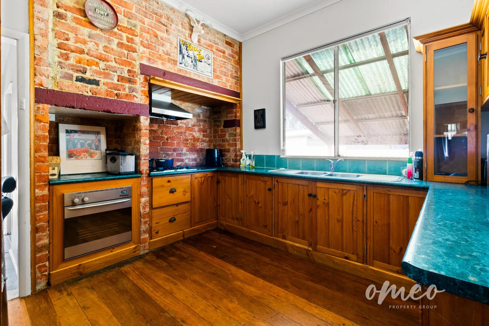 634 Rockingham Road, Lake Coogee WA 6166