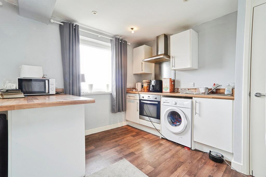 Parkwood Rise, Keighley photo 3