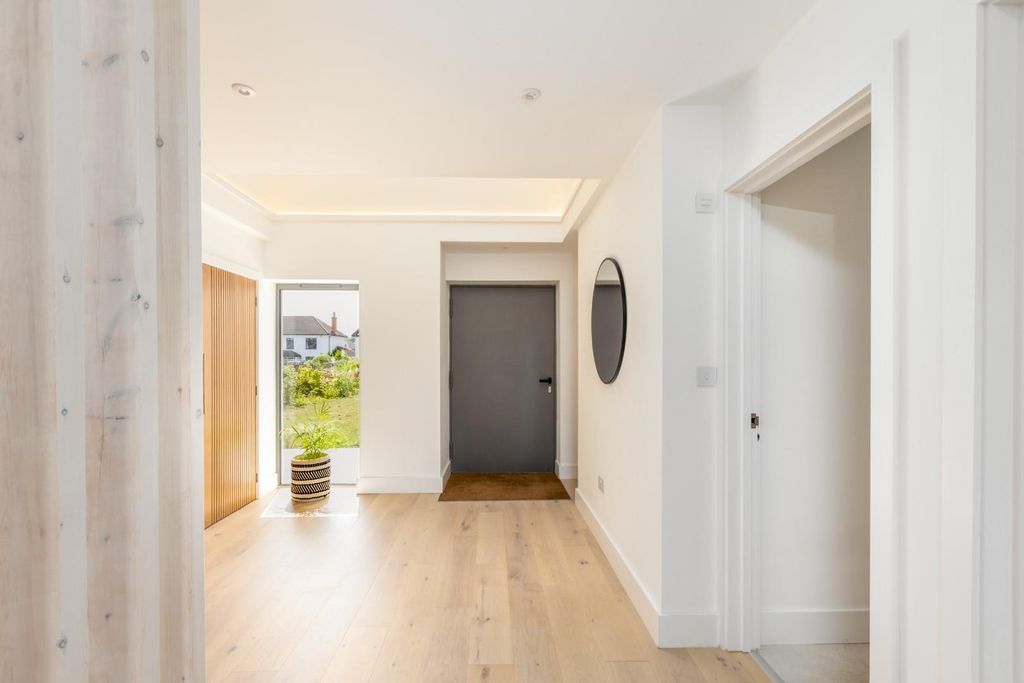 Additional image 11 of 5 bed detached house for saleThe Avenue, Clevedon BS21
