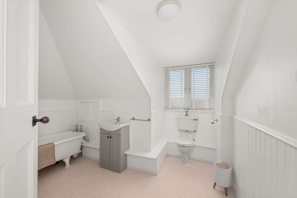 Additional image 28 of 7 bed semi-detached house for sale15 West Park Road, West End, Dundee DD2
