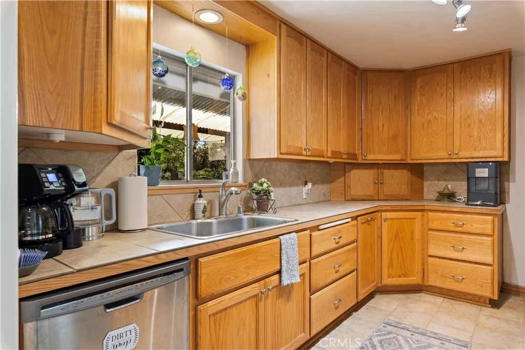 Additional image 11 of 1150 North St, Lakeport, CA 95453