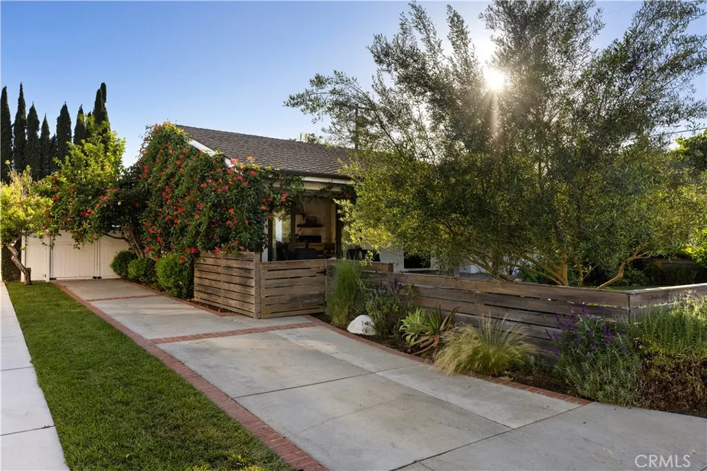 Additional image 61 of 2620 Riverside Drive, Costa Mesa, CA 92627