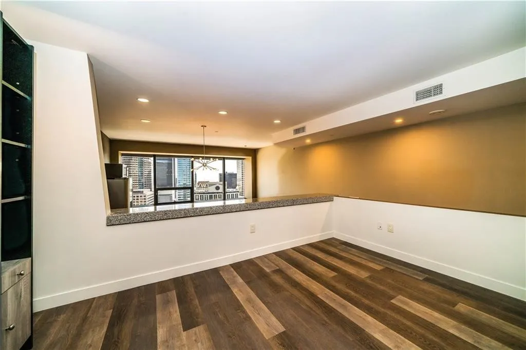 Additional image 13 of 1100 Wilshire Blvd Unit 2707, Los Angeles, CA 90017