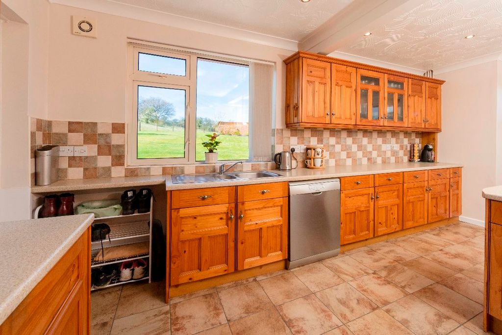 Additional image 10 of 5 bed detached house for salePenrhiwceiber Farm, Llanwonno Road, Mountain Ash CF45