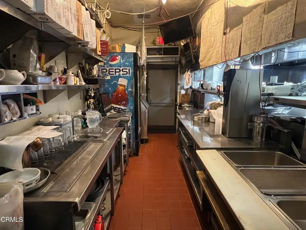 Additional image 50 of 1621 N Oxnard Boulevard, Oxnard, CA 93030