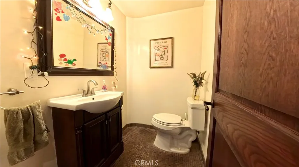 Additional image 27 of 633 Sunnyhill Drive, Los Angeles, CA 90065
