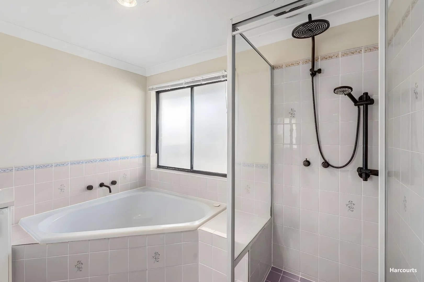 Additional image 7 of 6 Beechcroft Place, Camillo WA 6111
