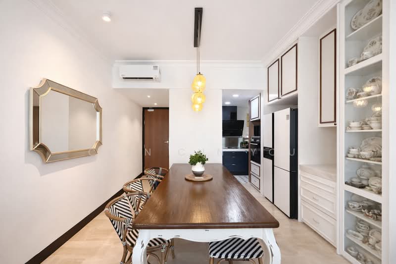 152 Prince Charles Crescent photo 3