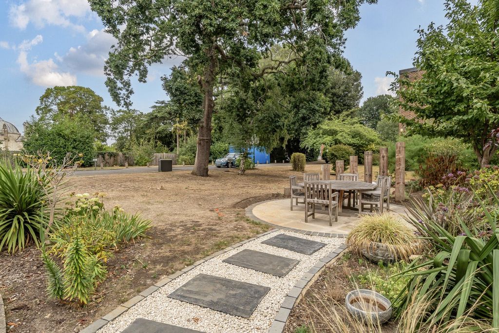 Additional image 17 of 3 bed end terrace house for saleHigh Point, Weybridge KT13
