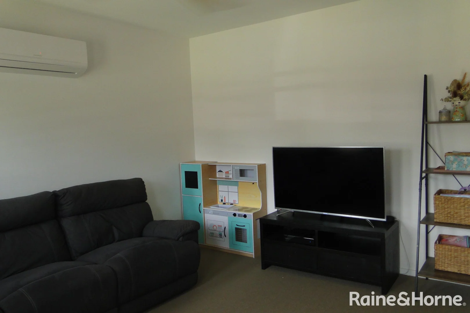 Additional image 4 of 19 Telopea Place, Kirkwood QLD 4680