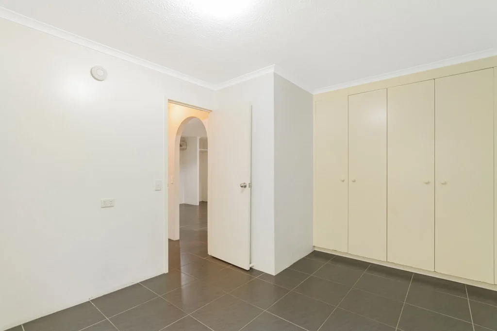 Additional image 5 of 2/44 Coolangatta Rd, Coolangatta QLD 4225