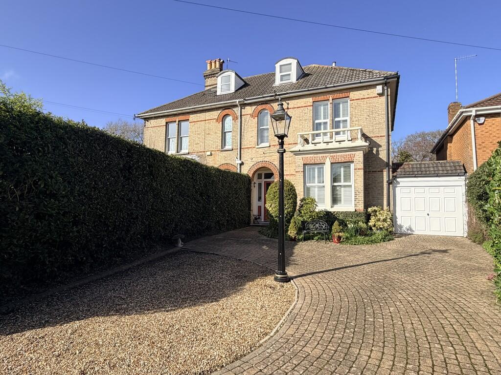 Charmouth Grove, Ashley Cross